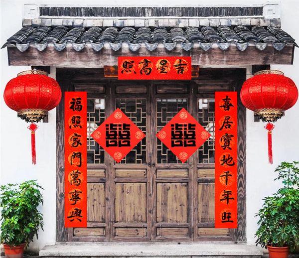 Giấy xuyến đỏ viết câu đối hình rồng phượng