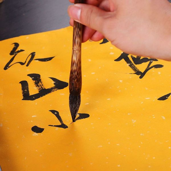 Cuộn giấy xuyến chỉ