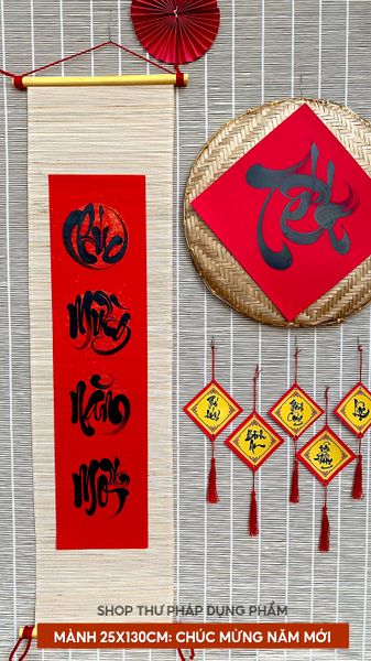 Câu đối tết liễn mành tre trang trí