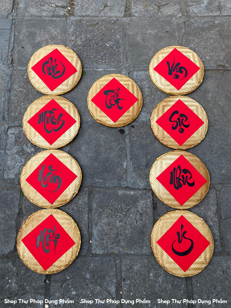 Mẹt chữ thư pháp