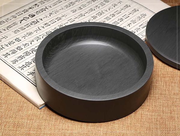 Nghiên đá nguyên khối viên chì