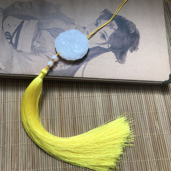 Phục sức cổ phong, ngọc bội tua rua A Phú Hán cổ trang