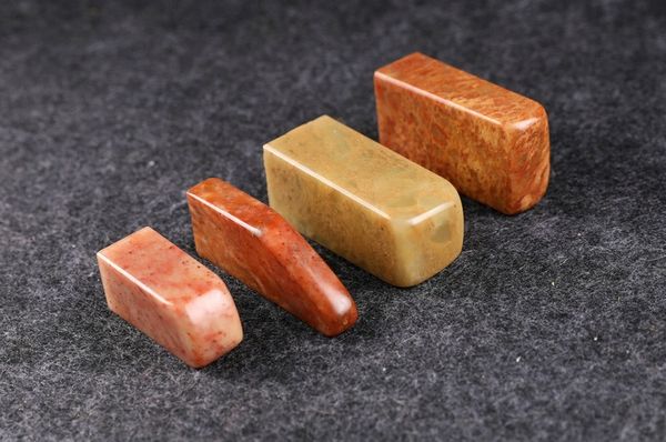 Phôi đá Triết Giang Hồng Thạch đồng giá cỡ nhỏ