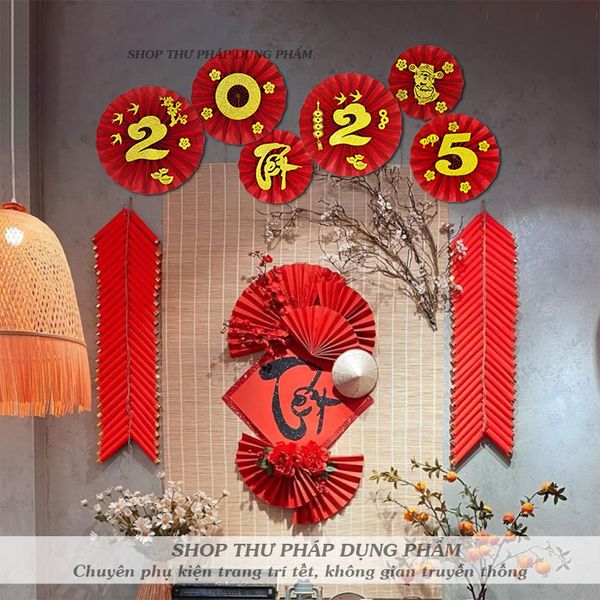 Quạt giấy trang trí tết