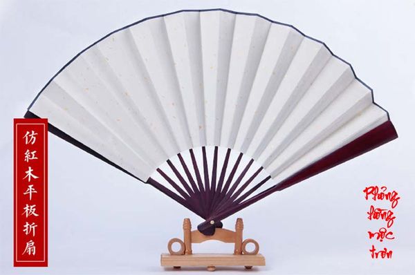 Quạt lan viết thư pháp