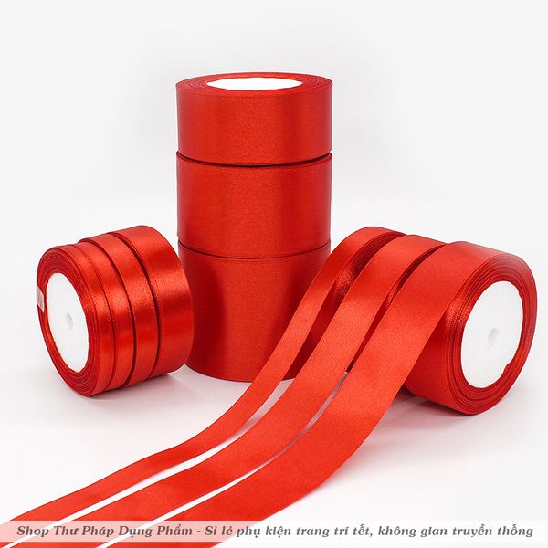 Cuộn ruy băng đỏ trang trí tết decor treo cây mai đào không gian truyền thống