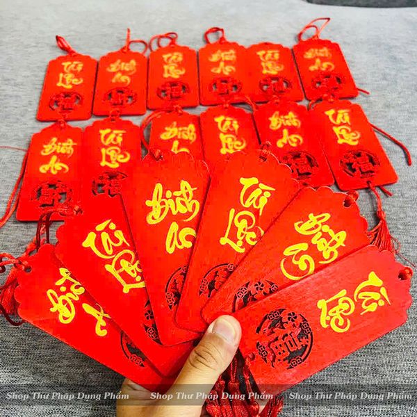 Thẻ gỗ viết thư pháp nhiều mẫu