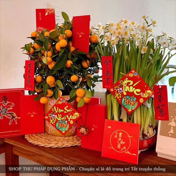 Thẻ chữ thư pháp nhung đỏ sẵn keo dán trang trí Tết