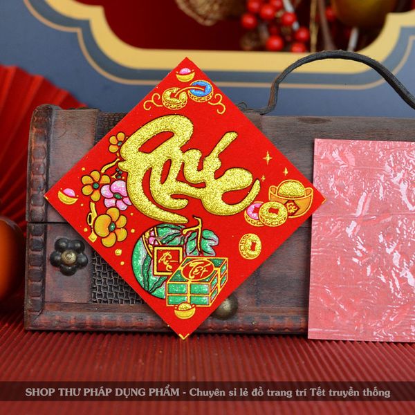Thẻ chữ thư pháp nhung đỏ sẵn keo dán trang trí Tết