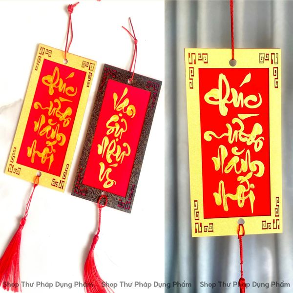 Thẻ treo trang trí đào mai viết thư pháp