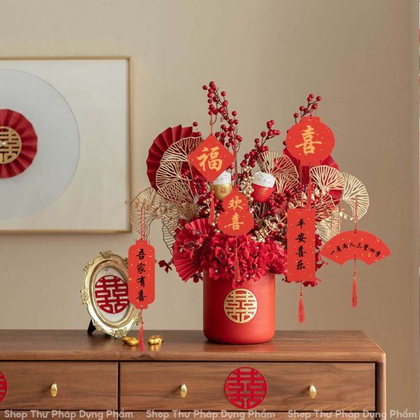 Thẻ cứng treo trang trí hình quả trám