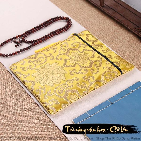 Mấu túi gấm nhỏ đựng bút