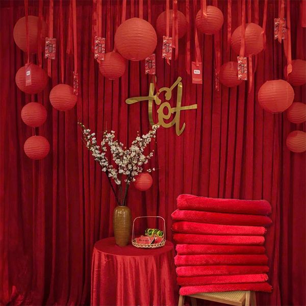 Vải nhung đỏ trang trí Tết truyền thống làm phông nền, trải bàn, rèm trang trí khổ 1.6m
