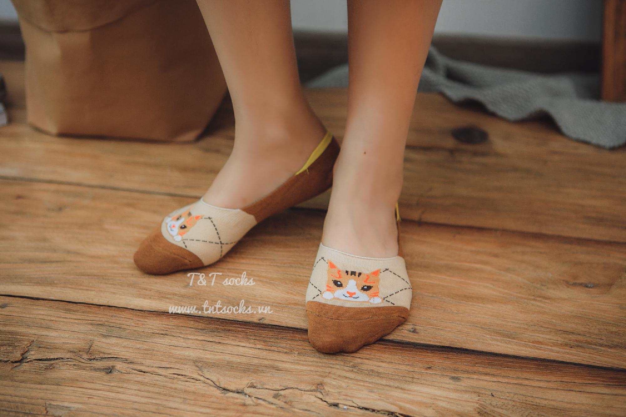 NHỮNG MẪU TẤT/VỚ THỜI TRANG NÀNG CÓ THỂ DIỆN BỐN MÙA