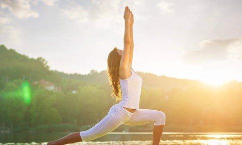 10 động tác Yoga giảm đau lưng hiệu quả