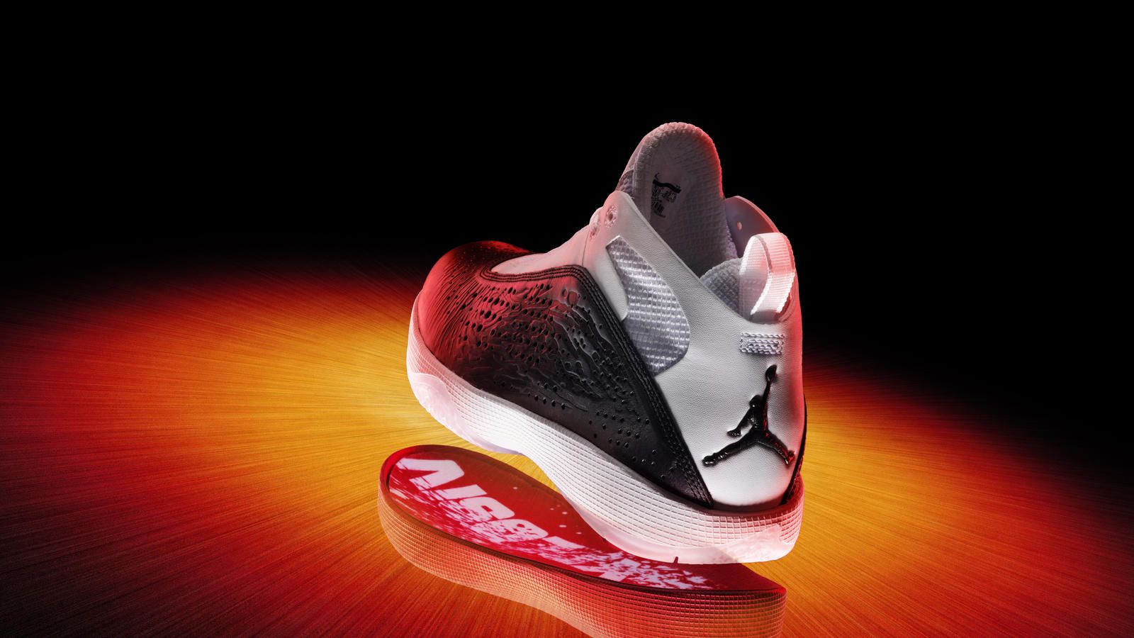 Air Jordan 2011 | Nhà thiết kế: Tinker Hatfield & Tom Luedecke | Ngày ra mắt: 2011 | Giá bán lẻ: $180