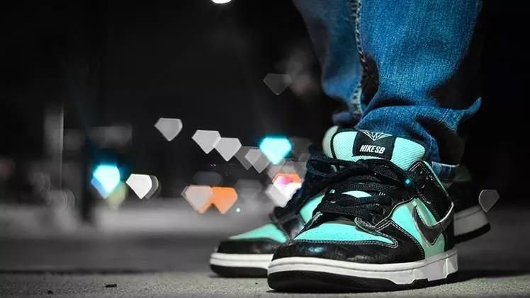 Lại tiếp tục một phiên bản Nike SB Dunk Low \