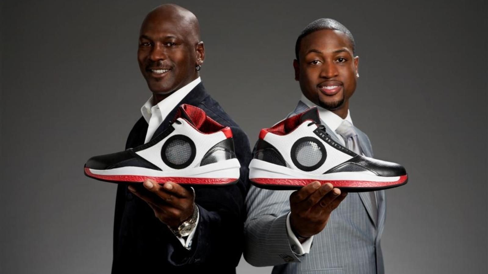 Air Jordan 2010 | Nhà thiết kế: Tinker Hatfield & Mark Smith | Ngày ra mắt: 2010 | Giá bán lẻ: $170