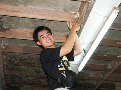 BÁO THANH NIÊN - NGƯỜI GỌI CHIM YẾN VÀO NHÀ