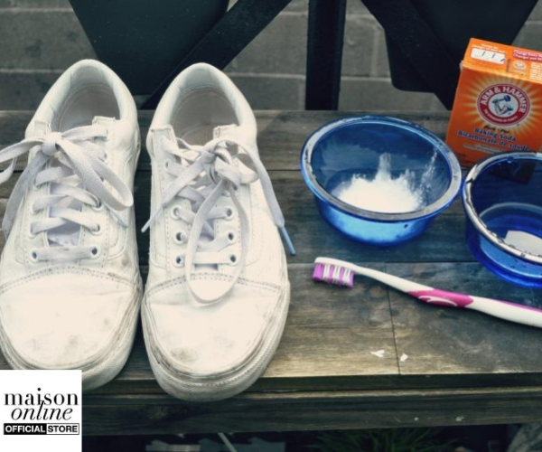 Baking soda giúp làm sạch giày hiệu quả