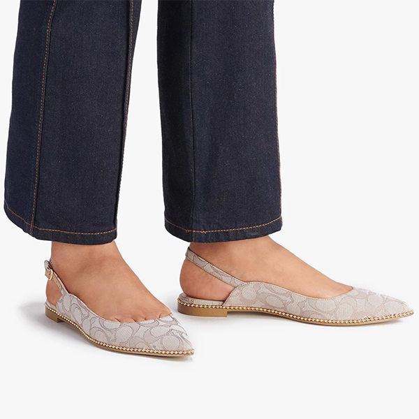 Giày búp bê Cutout