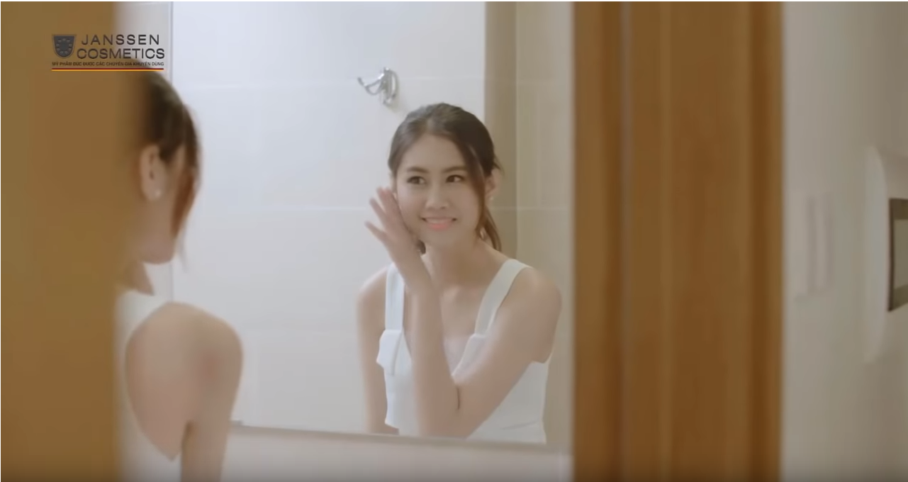 Cảm hứng rửa mặt bằng bột sáng da Melafadin