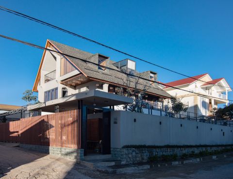 NHÀ NAM HỒ