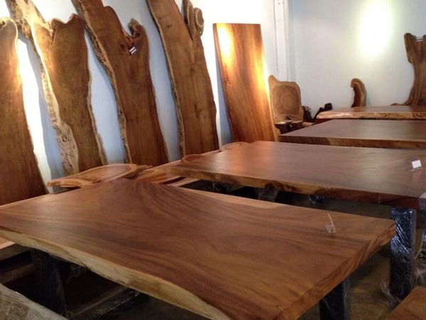 Mẫu bàn gỗ me tây cao cấp bền độc đáo, nguyên tấm
