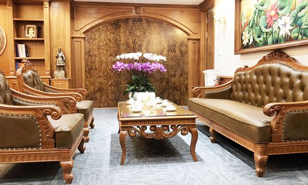 Sofa tân cổ điển gỗ phù hợp với không gian cổ điển
