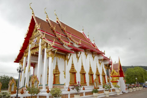 đền chalong