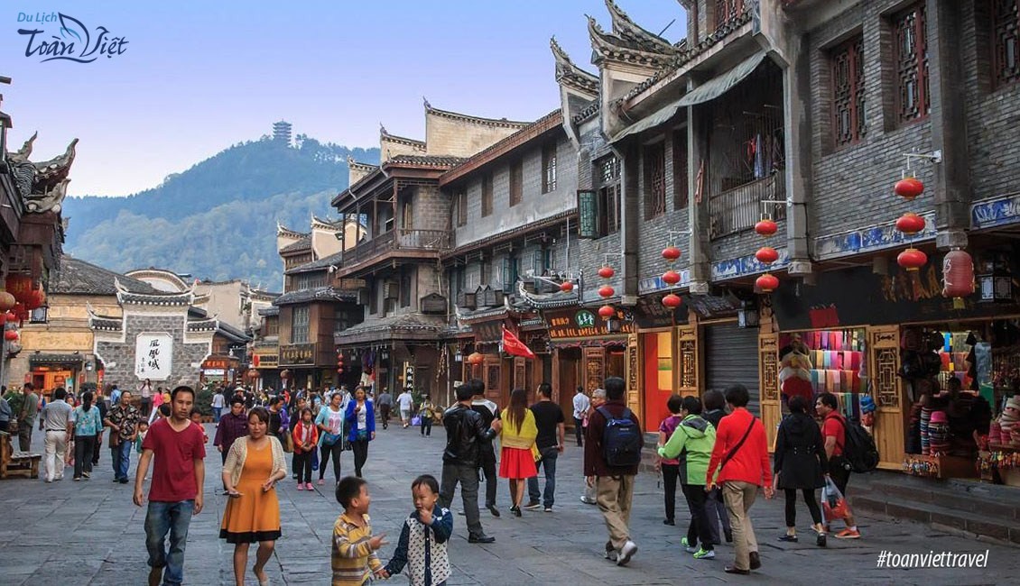 Du lịch Trung Quốc Trương Gia Giới Phượng Hoàng Cổ Trấn
