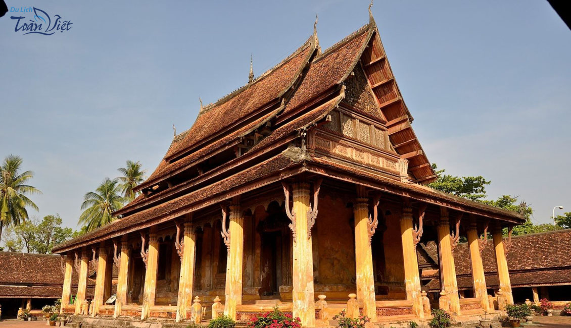 Tour Lào chùa sisaket