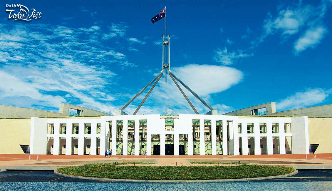 Tour du lịch Úc New Parliament house (nhà quốc hội)