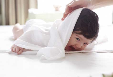 Tuyệt chiêu dùng khăn cho bé của “Mẹ khăn sữa”