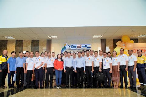 NS2PC vinh hạnh đón Đoàn Học viên Lào đang học tại Học viện Chính trị Quốc gia Hồ Chí Minh thăm Nhà máy
