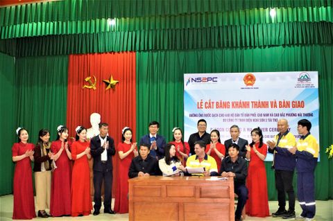 Photos of Clean water pipeline Handover Ceremony for 440 household in Hai Thuong on 21 Dec. 2023