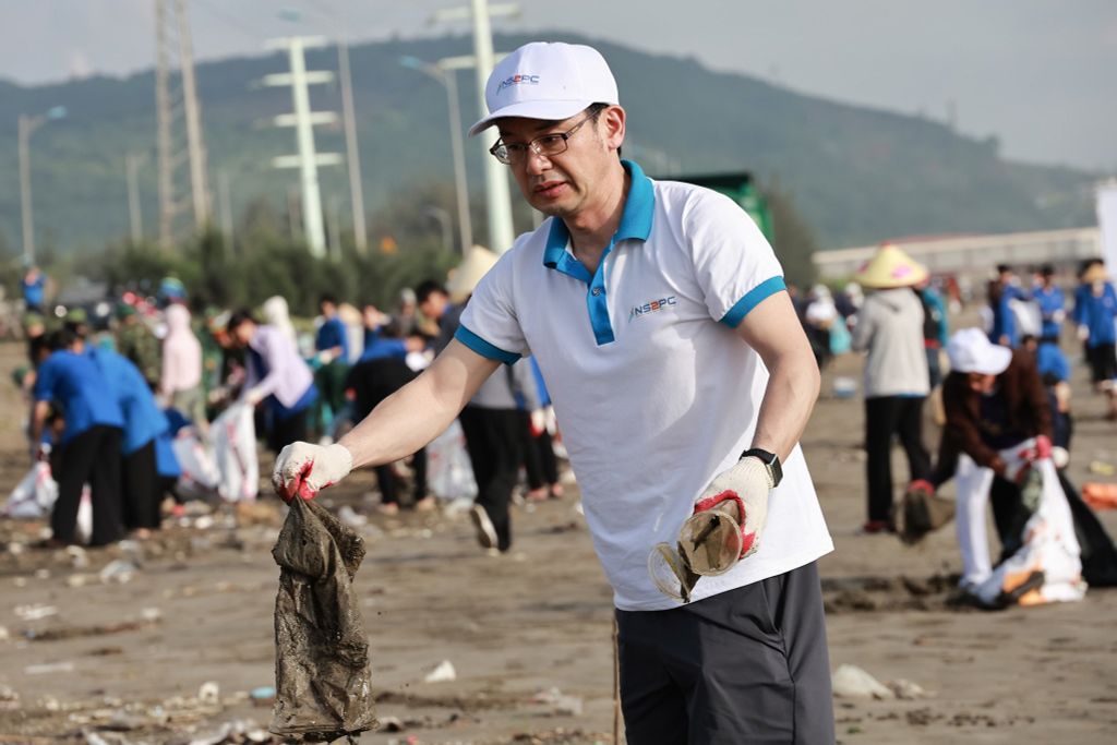 Mr. Wajima Takuo, NS2PC: “Cleaning up trash - We are beautifying ourselves”