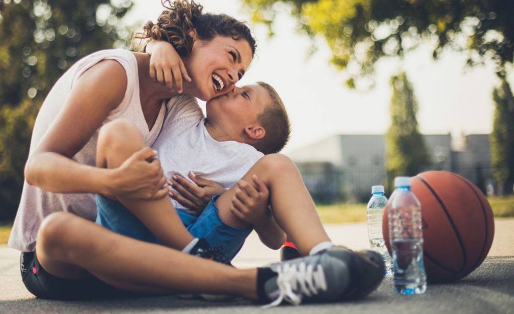 Vì sao khi chạy bộ chúng ta cảm thấy hạnh phúc? Mỗi quan hệ giữa hạnh phúc và chạy bộ