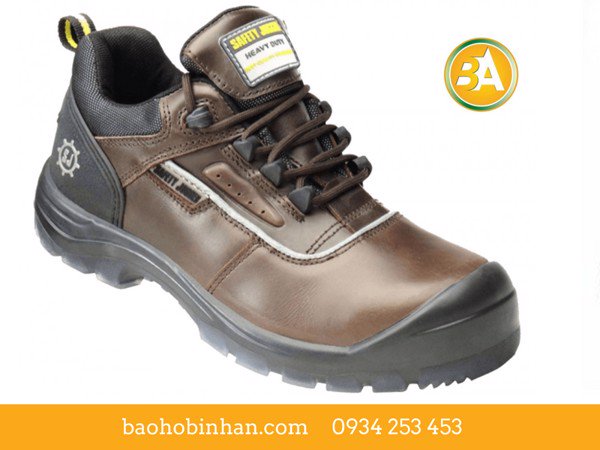 Phân biệt giày bảo hộ mũi composite và giày bảo hộ mũi thép