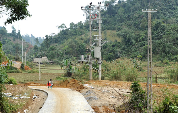 Điện lực Sơn La: Bảo đảm tiến độ các dự án điện nông thôn
