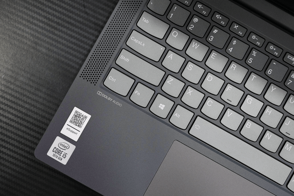 Laptop-Lenovo-IdeaPad-5-14ILT05-(82FE000GVN)-phim