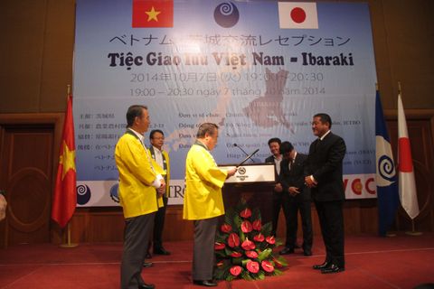 Chủ tịch – Tổng Giám đốc Phí Ngọc Chung tham dự tiệc chiêu đãi Việt Nam – Ibaraki