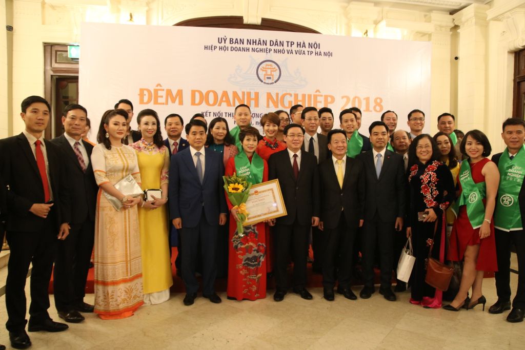 TrungThành Foods đón nhận Bằng khen của UBND Thành phố Hà Nội tại “Đêm doanh nghiệp 2018”
