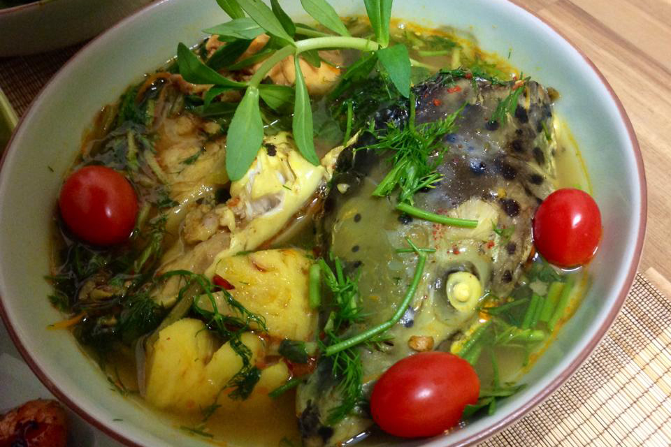 Món ngon Homefarm: canh chua đầu cá hồi