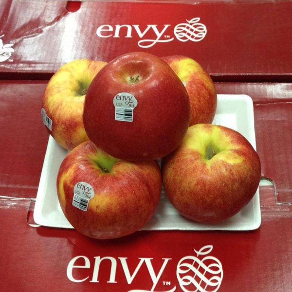 Phân biệt táo Envy nhập khẩu và táo Trung Quốc