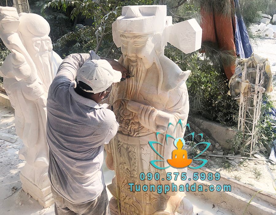 Điêu khắc tượng phúc lộc thọ bằng đá vàng non nước Đà Nẵng