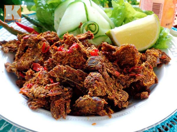 CÁCH PHÂN BIỆT THỊT BÒ KHÔ THẬT VÀ GIẢ