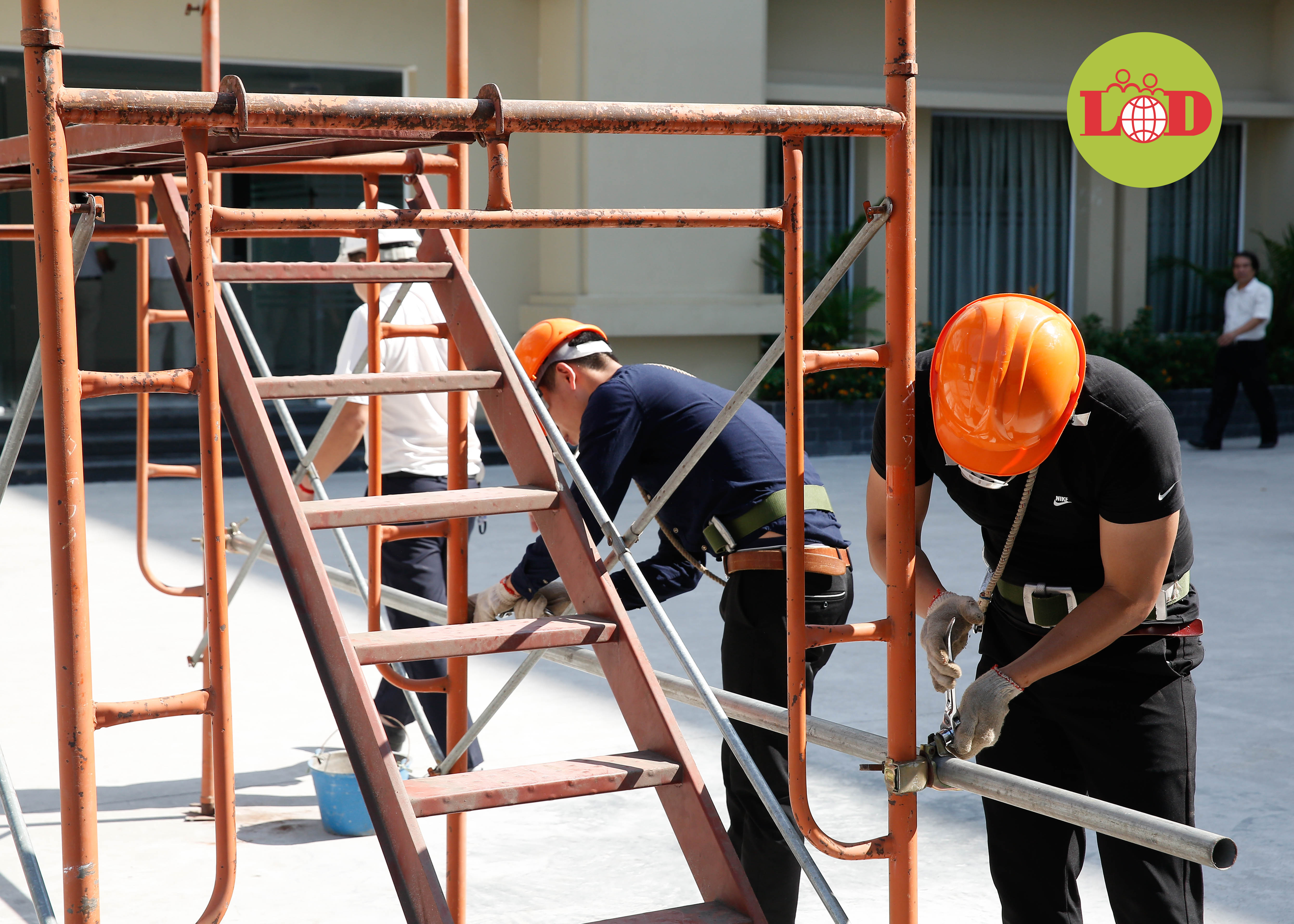 Lớp thực hành tháo lắp giàn giáo