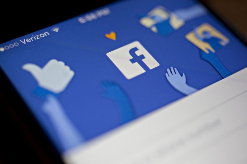 Đang gặp sự cố nghiêm trọng, Facebook tuyên bố