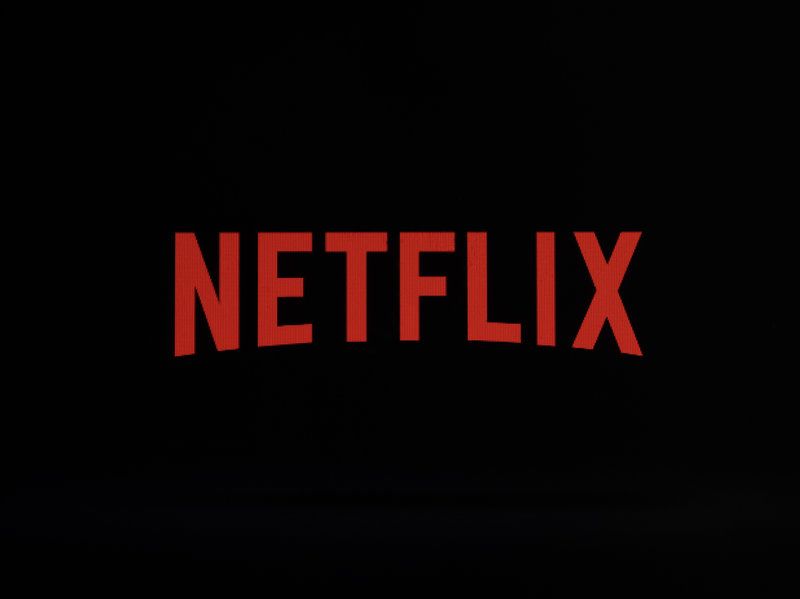 Mẹo sử dụng Netflix: khám phá *code* những danh mục phim bị ẩn